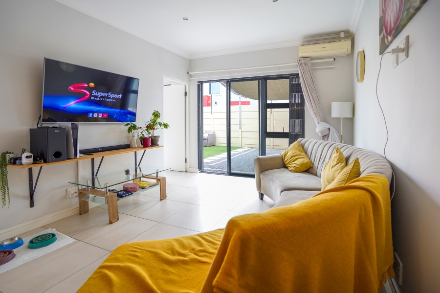 2 Bedroom Property for Sale in Parklands North Western Cape